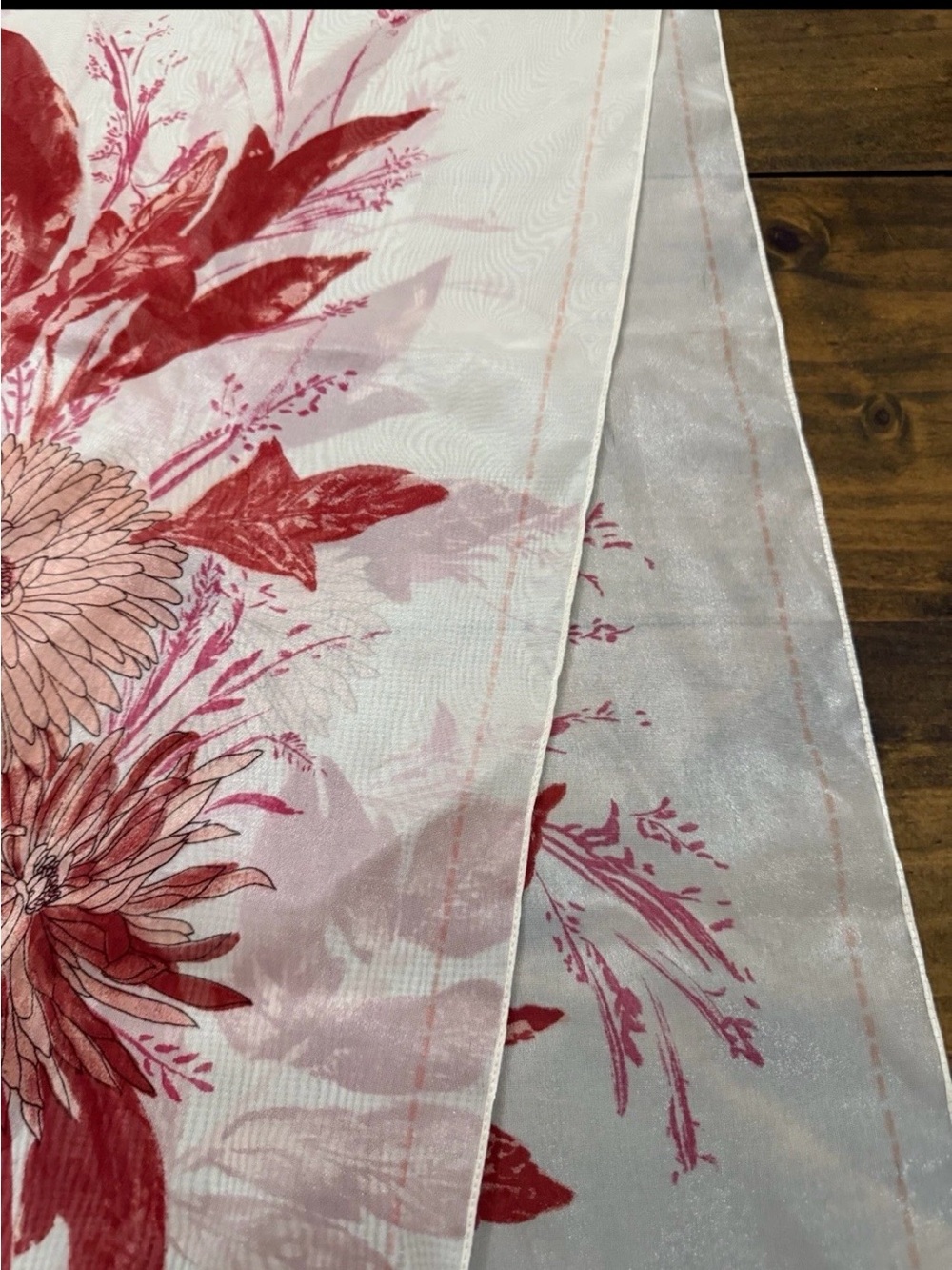 Jones New York Floral Scarf 🧣 - Picture 10 of 11